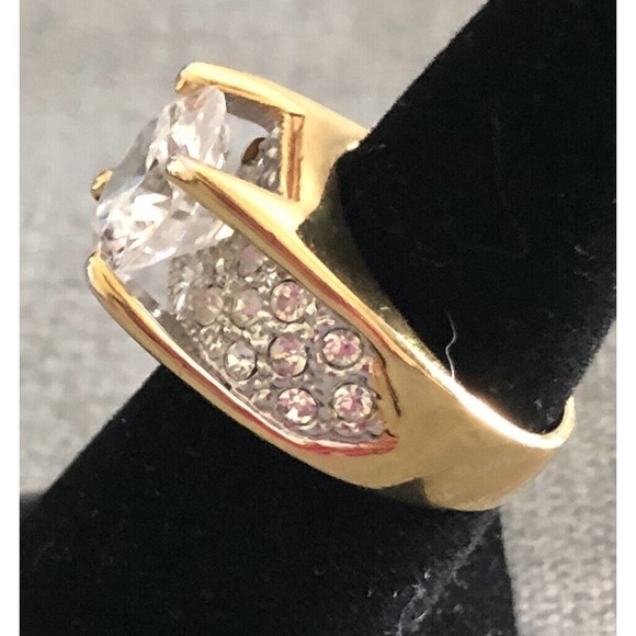 Cubic Zirconia Gold plate Silver Cluster Accent Stones Cocktail bling Size 8 - Picture 10 of 11